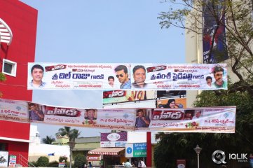 Yevadu Movie Success Tour